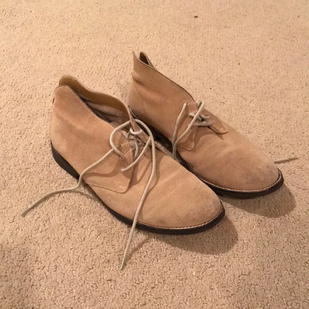 Cole Haan men’s suede boots/chukkas